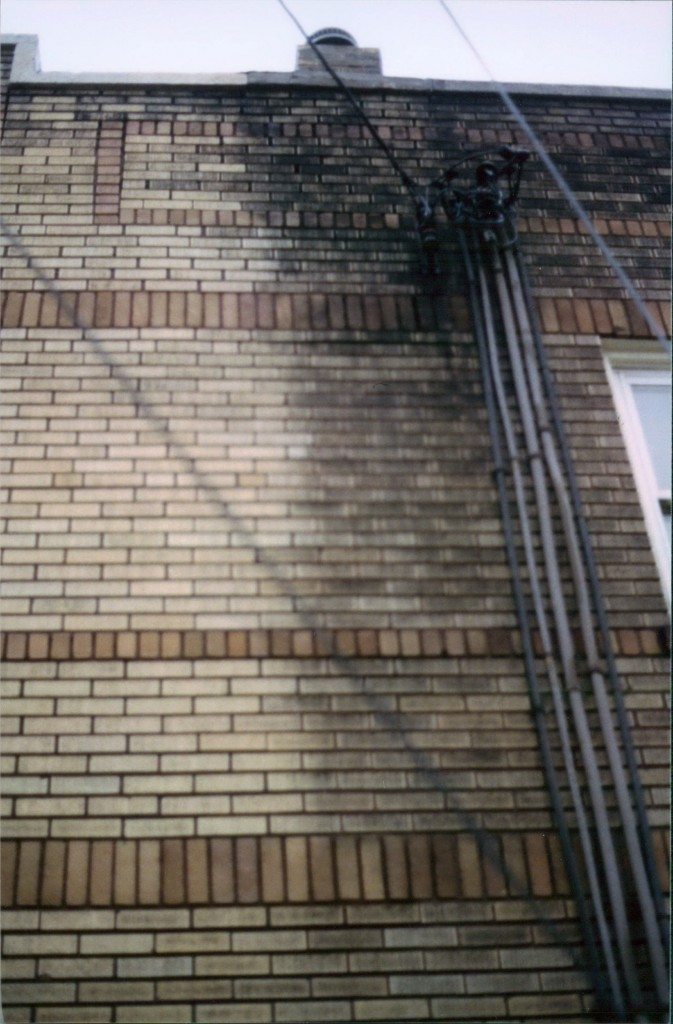 Restoring brick to it original color